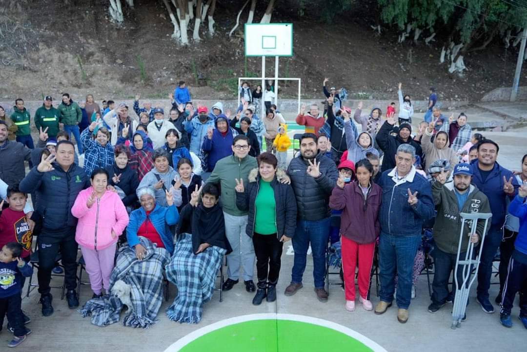 ENTREGA JORGE MIRANDA REHABILITACIÓN DE CANCHA DE USOS MÚLTIPLES DE LA COLONIA PÁMANES ESCOBEDO