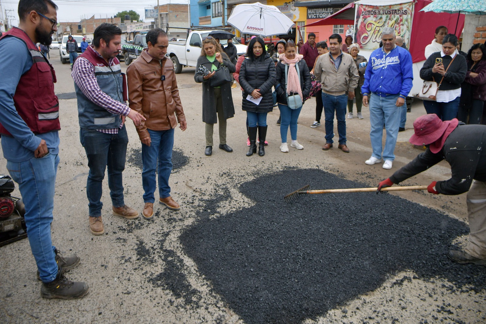 Con Programa Permanente de Bacheo   Fortalece Pepe Saldívar infraestructura vial del Municipio de Guadalupe
