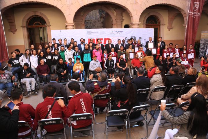 Entrega Gobernador David Monreal Ávila el Premio Estatal del Deporte 2023