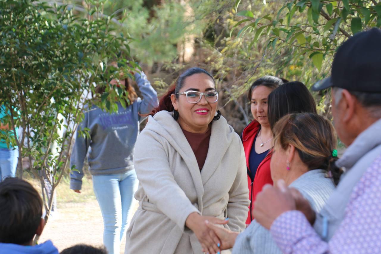 REFRENDA RITA QUIÑONES COMPROMISO CON FAMILIAS