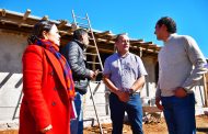 Con la construcción de aula de usos múltiples  Cumple Pepe Saldívar a familias de Tacoaleche