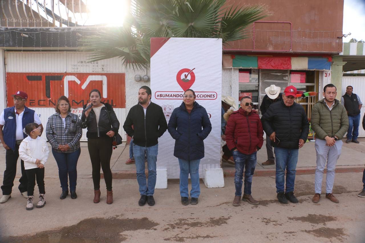 ENTREGA RITA QUIÑONES OBRAS EN COMUNIDADES