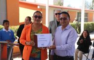 RINDEN HONORES A LA BANDERA EN PRIMARIA “JUAN VALDIVIA”