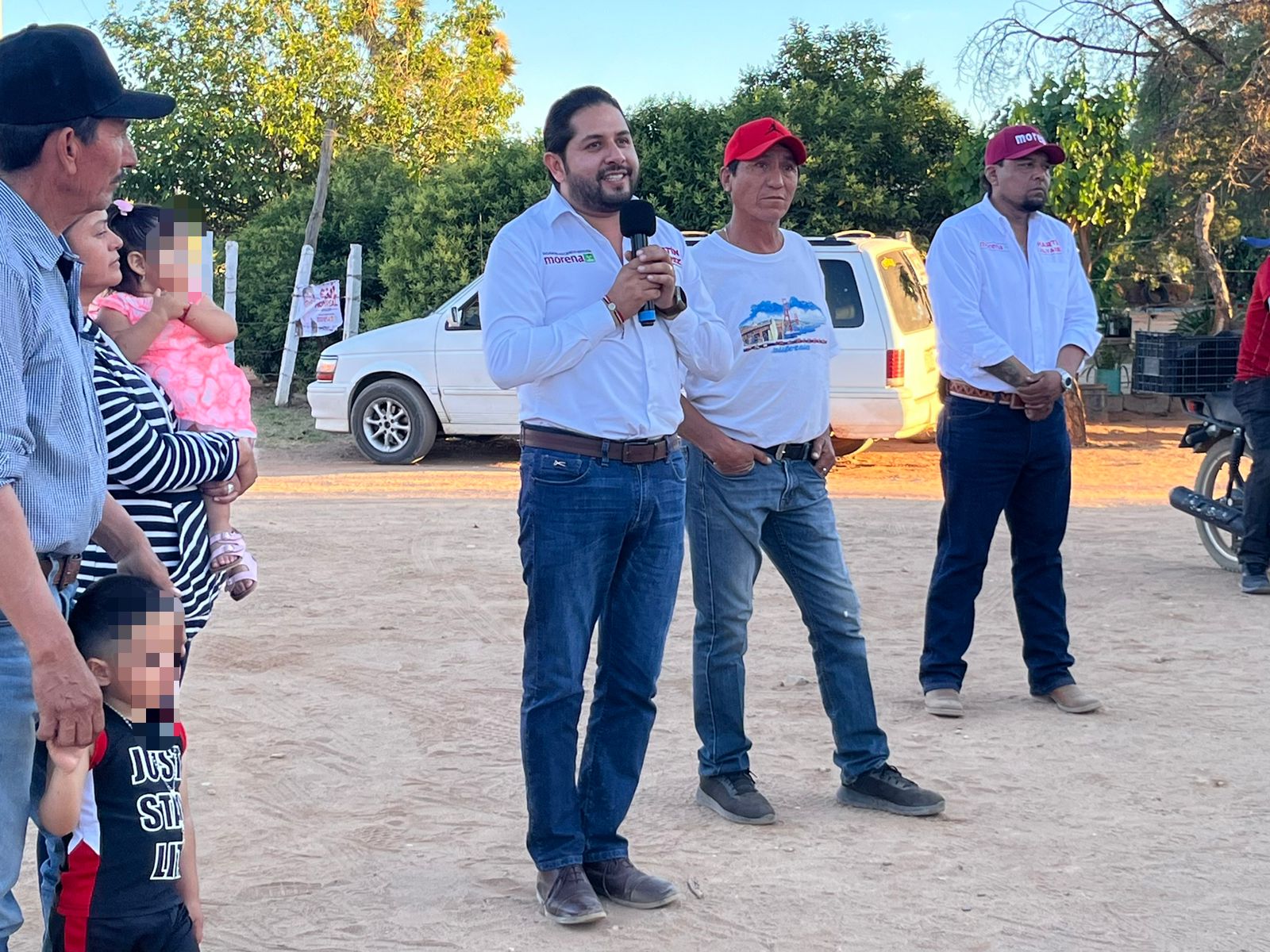 RESPALDAN A MARTÍN ÁLVAREZ EN COMUNIDADES DE FRESNILLO