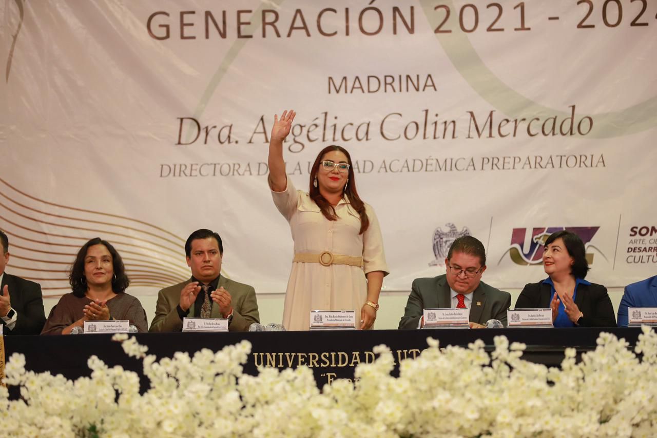 EGRESAN 566 ALUMNOS DE LA PREPA III DE LA UAZ