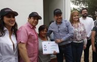 Entrega Gobernador David Monreal acciones de Vivienda para el Bienestar en colonias de la capital