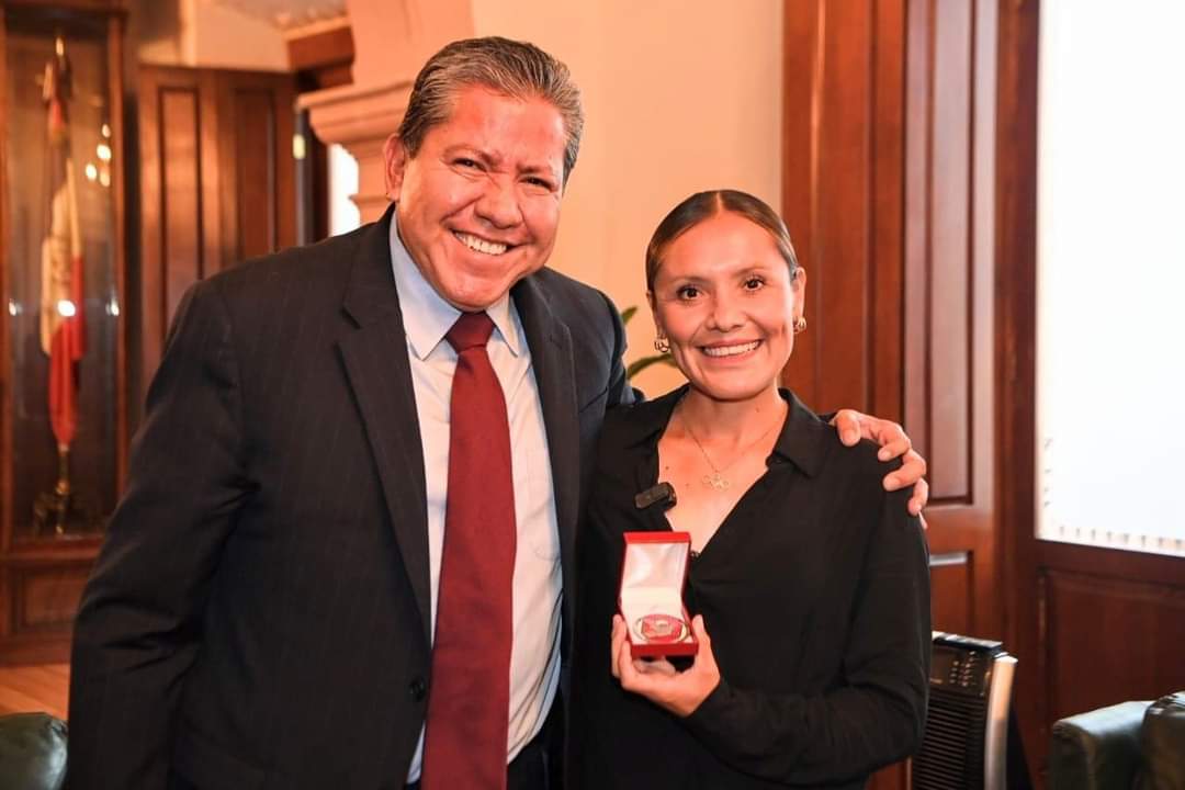 Designa Gobernador David Monreal como Embajadora de la Paz por Zacatecas a la atleta olímpica Ilse Guerrero