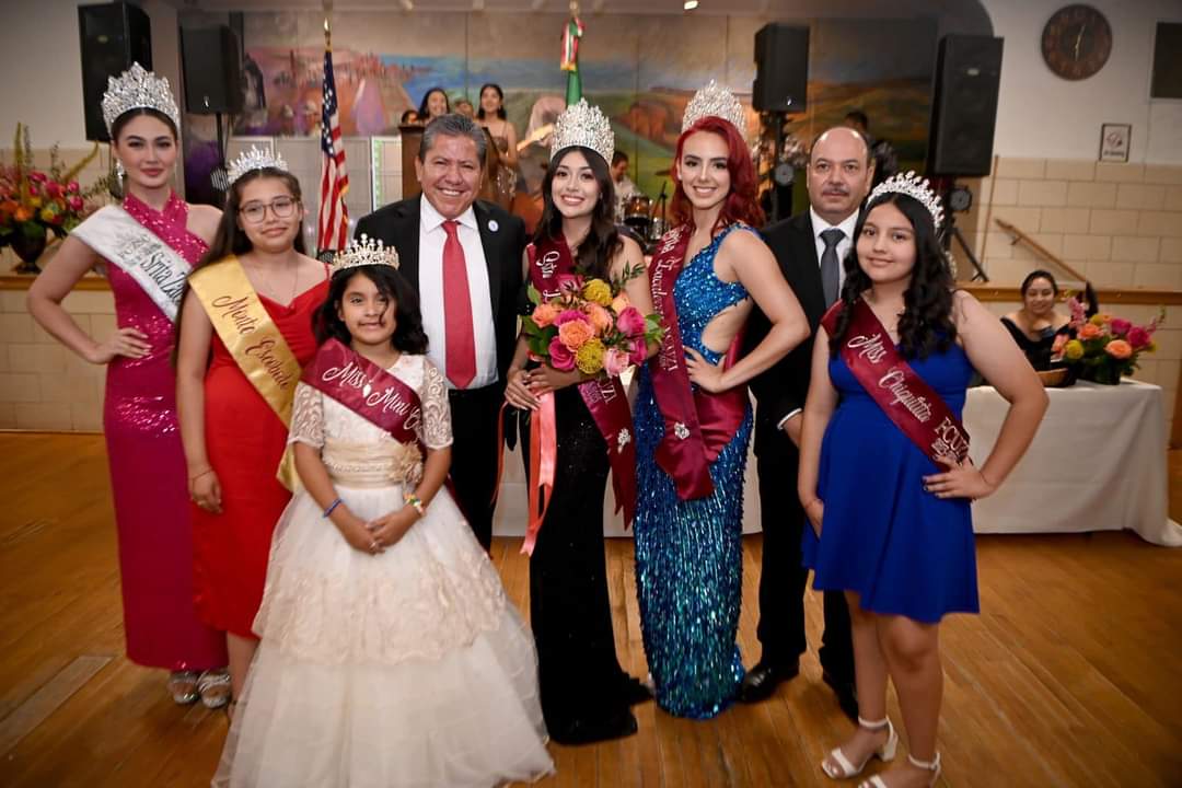 Celebra Gobernador David Monreal aniversario 29 de la Federación de Clubes Unidos Zacatecanos en Illinois