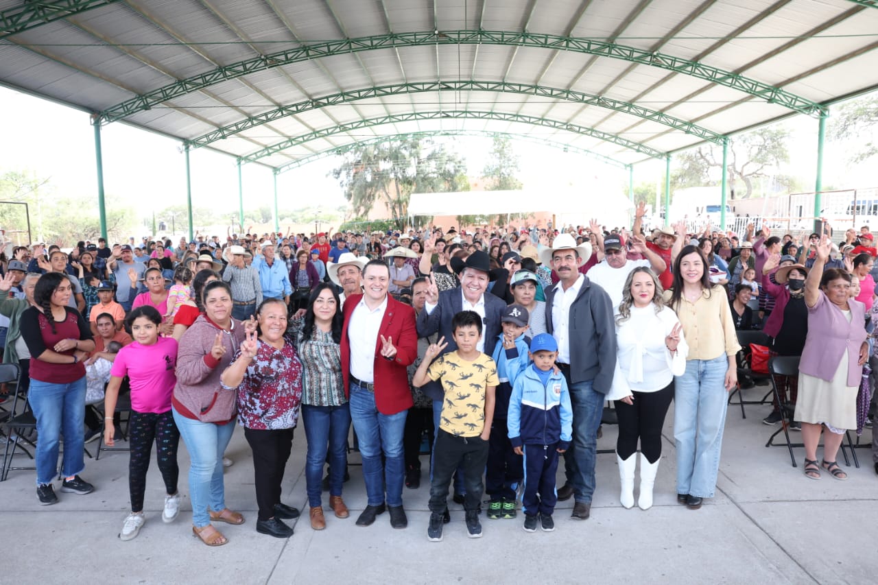 Lleva Gobernador David Monreal Posada por la Paz a comunidades de Tepetongo