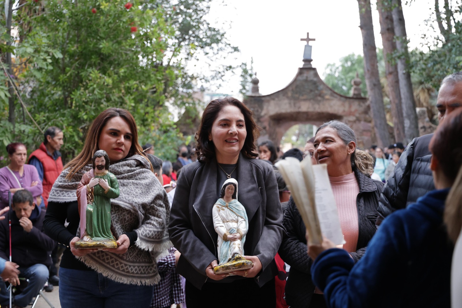 Beneficia Gobierno de Zacatecas a miles de familias en Posadas por la Paz