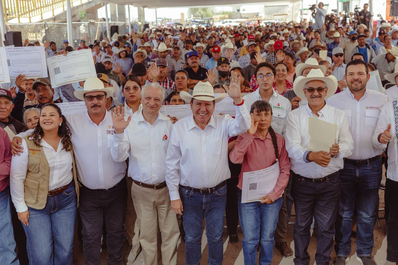 Arrancan Gobernador David Monreal y Director de Pemex entrega de Fertilizantes para el Bienestar 2025