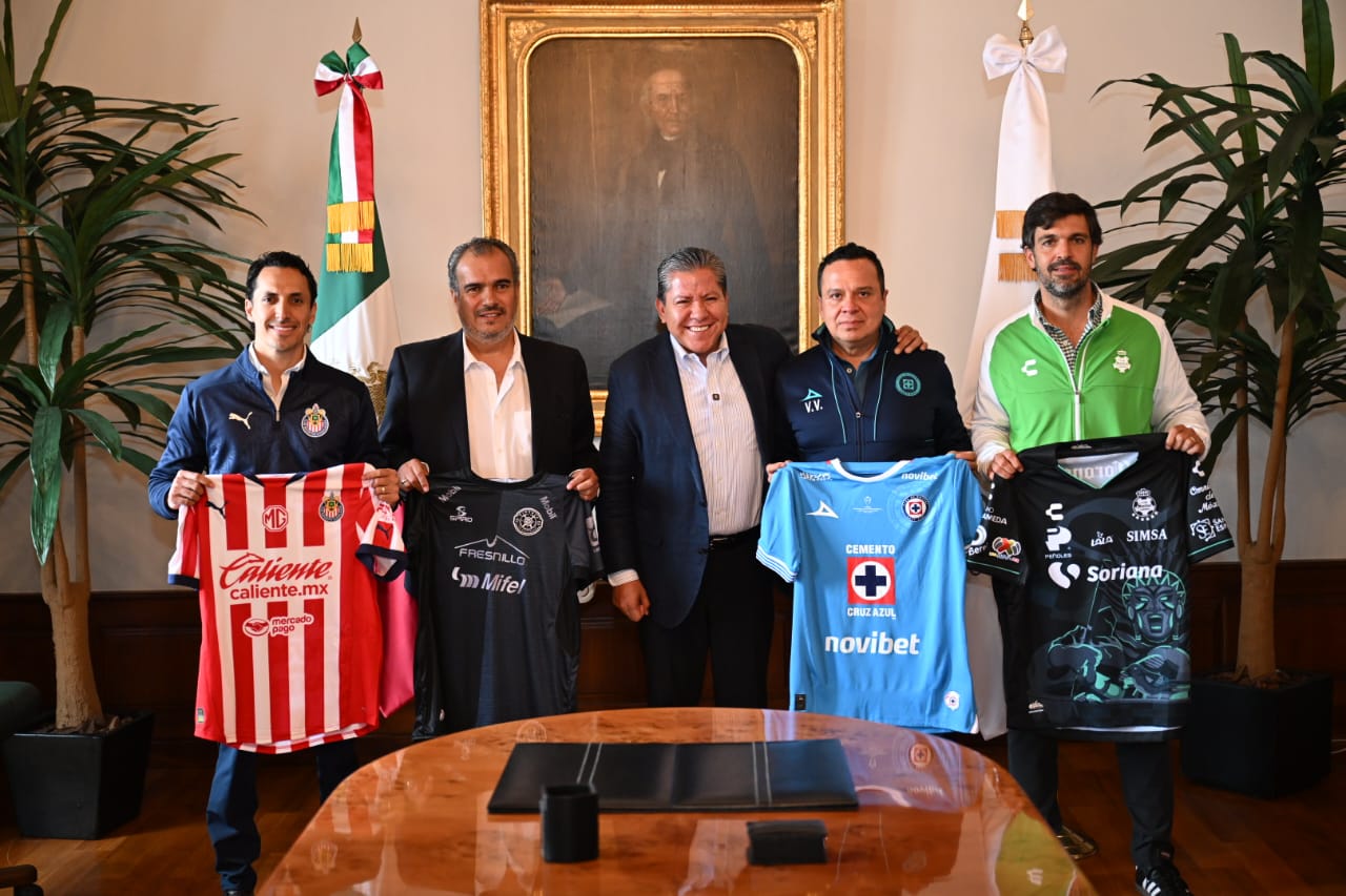 Reconocen Gobernador David Monreal y directivos de equipos de futbol el impacto social de la Copa por el Bienestar