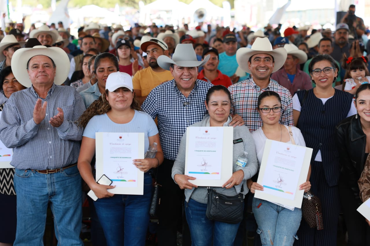 Reafirma el Gobernador David Monreal compromiso con el campo zacatecano y anuncia apoyos para productores de Guadalupe