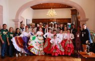 Recibe Gobernador David Monreal a participantes del Festival Zacatecas del Folclor; reconocen que es el mejor de México
