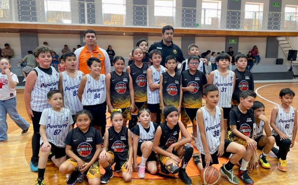 Fresnillo plc celebra aniversarios de sus academias de Fútbol y Básquetbol