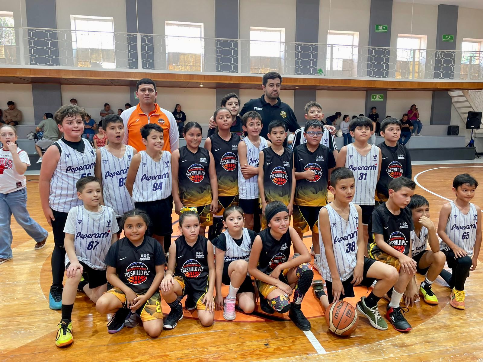 Fresnillo plc celebra aniversarios de sus academias de Fútbol y Básquetbol