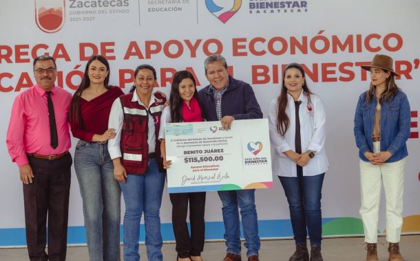 Entrega Gobernador David Monreal apoyos económicos para uniformes escolares, en Valparaíso