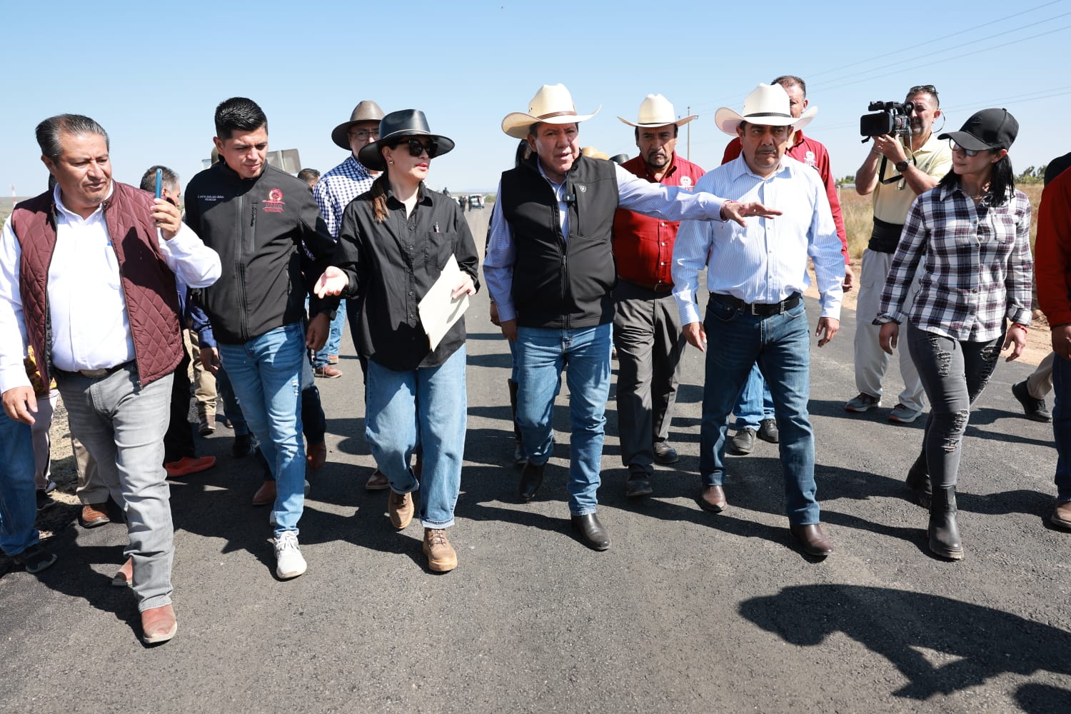 Se izará bandera blanca en el rescate carretero del sureste zacatecano: Gobernador David Monreal