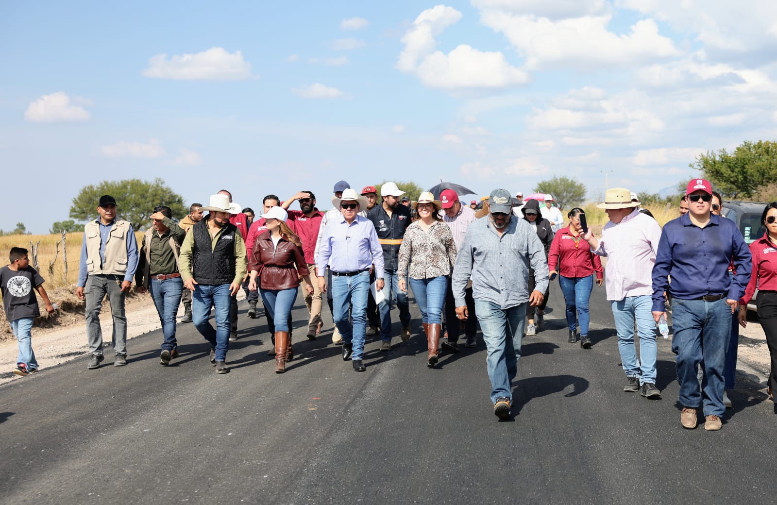 Con inversión de 8.7 MDP rehabilita Gobernador David Monreal tramo carretero en Tlaltenango