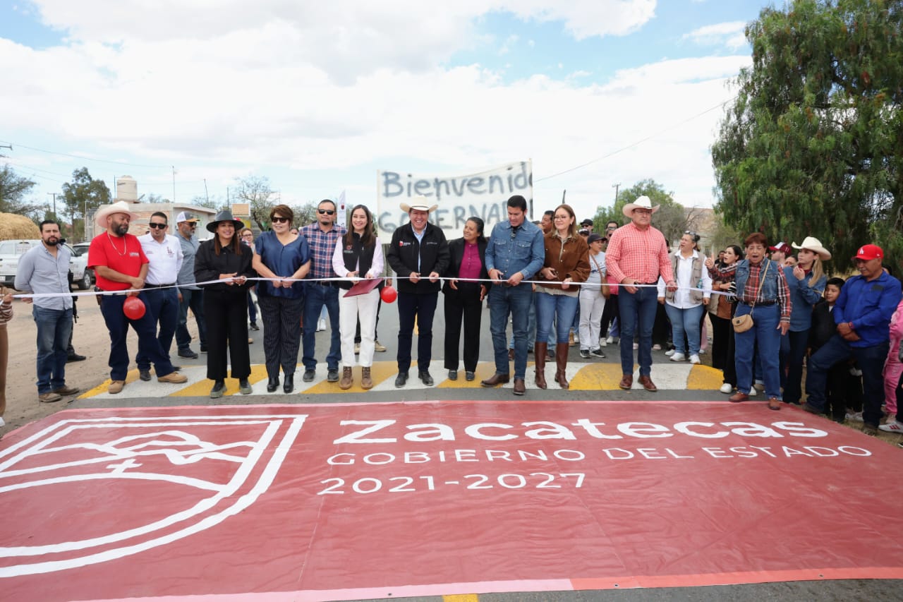 Inaugura Gobernador David Monreal rehabilitación de carretera San Marcos–San Blas–Puerto de Juan Alberto, en Loreto