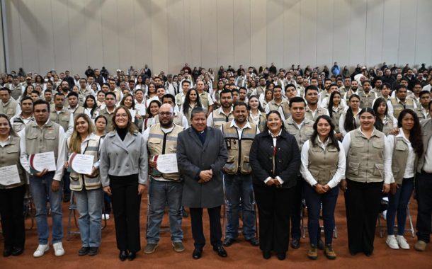 Entregan Gobernador David Monreal y Gobierno de México reconocimientos a personal por su labor en auxilio de la población del país