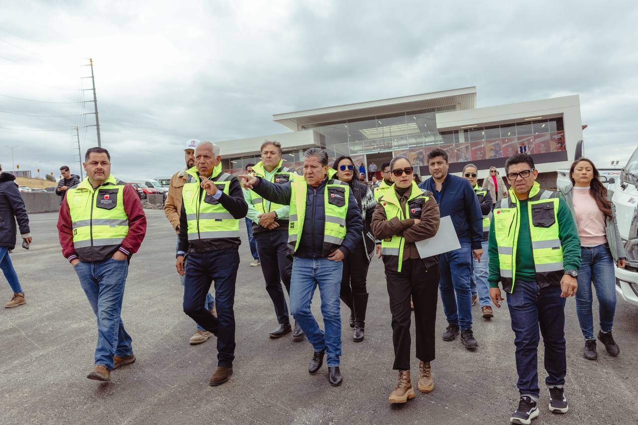 Constata Gobernador David Monreal avance de obras en Unidad Deportiva El Orito